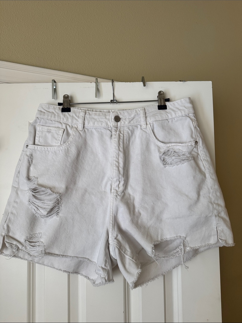 DL1961 White Distressed Denim Shorts